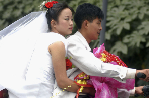 Πεθερά αυτοκτόνησε γιατί η μέλλουσα νύφη της παραήταν… κοντή 