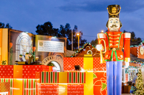 GOLDEN HALL_xmas2.jpg