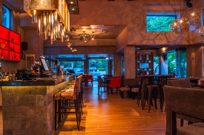 Veniero all day café bar restaurant