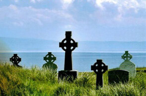 Graham Masterton, Πληγωμένοι άγγελοι (εκδ. Κριτική)