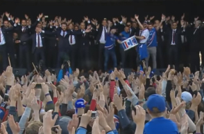 167_iceland_performs_ultimate_viking_war_chant_throws_epic_homecoming_party_for_euro_2016_team_youtube_copy.jpg