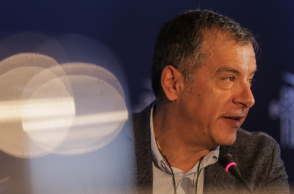 theodorakis.jpg