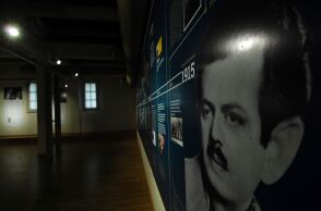 Χειρόγραφο του Τσιτσάνη πουλήθηκε σε δημοπρασία 1.800 ευρώ 