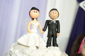 wedding-cake-toppers-115556_1920.jpg