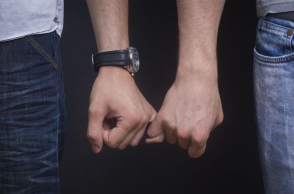 hold-hand-gay.jpg