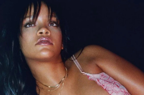 rihanna-lingerie.jpg
