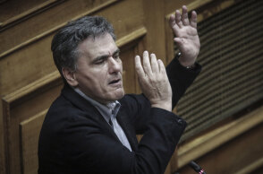 tsakalotos1.jpg