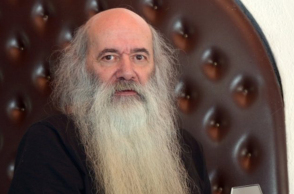 nuri-kurtcebe.jpg