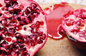 pomegranate-1306615_1920.jpg