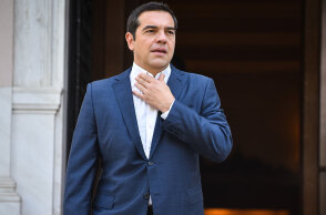 tsipras2342342.jpg