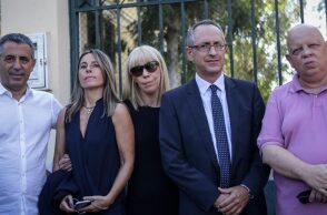 Θανάσης Μαυρίδης, Παναγιώτης Λάμψιας, Κατερίνα Γαλανού - Φιλελεύθερος