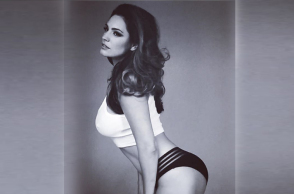 kelly-brook-exo.jpg