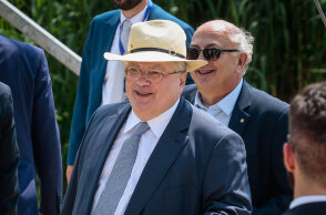 kotzias2342.jpg