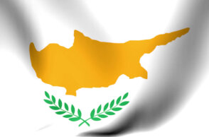 cyprus-flag32.jpg