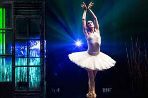 Η Μαρία Κουσουνή στη «Λίμνη των Κύκνων» © Κωνσταντίνος Ρήγος