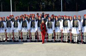 Δήμητρα Χατζηαδάμ, «Εύζωνες / Οι φύλακες των αφανών»