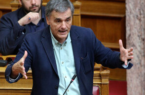 tsakalotos.jpg