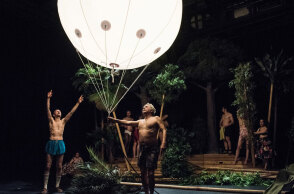 Οι «Όρνιθες» σε σκηνοθεσία Νίκου Καραθάνου