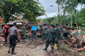 Τσουνάμι στην Ινδονησία