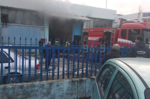 Πυρκαγιά σε εργοστάσιο στη Θεσσαλονίκη