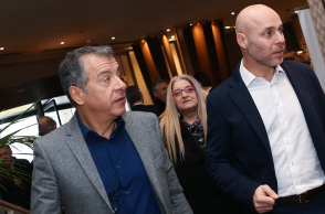 Σταύρος Θεοδωράκης και Γιώργος Αμυράς 