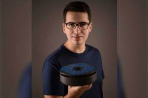 Βαγγέλης Καραθάνος