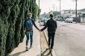 couple_walkk.jpg
