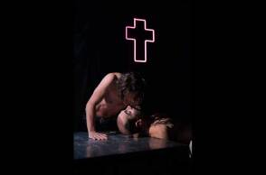 «Τα δάση στα γόνατα» του Άκη Δήμου, bijoux de kant, Θέατρο του Νέου Κόσμου - Κάτω Χώρος © Δομνίκη Μητροπούλου