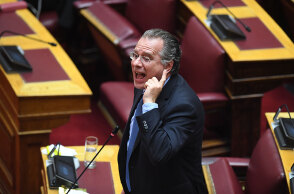 Γιώργος Κουμουτσάκος