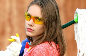girl-cleaning.jpg