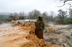 Χανιά: Κατάρρευση γέφυρας στον ποταμό Κερίτη