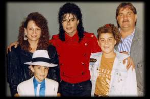 Leaving Neverland/Το ντοκιμαντέρ για τις καταγγελίες σεξουαλικής κακοποίησης παιδιών από τον Μάικλ Τζάκσον