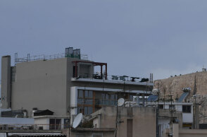 Το κτίριο που «κρύβει» την Ακρόπολη