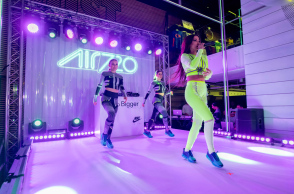 AIR MAX 720 PARTY