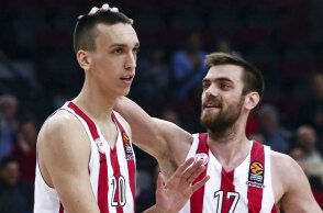 ΟΛΥΜΠΙΑΚΟΣ - ΜΠΑΓΕΡΝ ΜΟΝΑΧΟΥ 