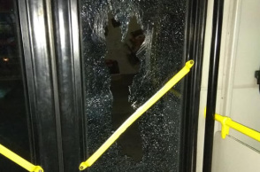 Επίθεση με πέτρες σε λεωφορείο στη Μεταμόρφωση