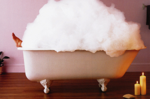 τι γυρεύω εδώ