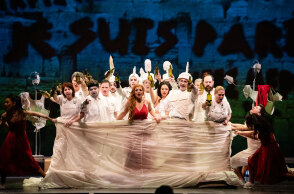 «Η Ωραία Ελένη» του Offenbach στο Ολύμπια