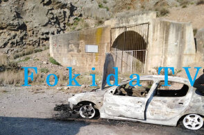 Απανθρακωμένο πτώμα σε αυτοκίνητο στην Άμφισσα 