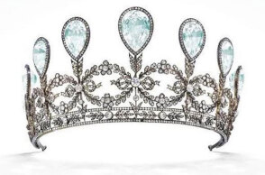 tiara