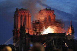 Παναγία των Παρισίων - Φωτιά 