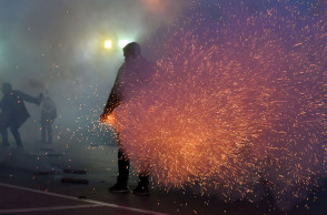 Τραγωδία στην Καλαμάτα -  Σαϊτοπόλεμος