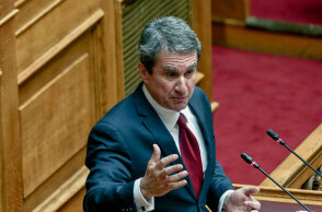  Ανδρέας Λοβέρδος 