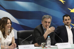 Από την κοινή συνέντευξη τύπου με θέμα το νομοσχέδιο για τη ρύθμιση ληξιπρόθεσμων οφειλών προς το δημόσιο, ασφαλιστικά ταμεία και ΟΤΑ 