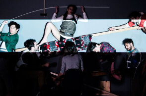 «Η τραγική ιστορία του Άμλετ, ενός πρίγκιπα της Δανίας» στο Θέατρο του Νέου Κόσμου © Domniki Mitropoulou