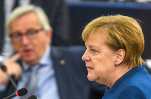 Ζαν Κλοντ Γιούνκερ, Άνγκελα Μέρκελ.jpg