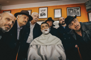 Ποιος σκότωσε τη Λαίδη Γουίνσλεϊ; (Who Killed Lady Winsley?)