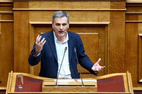 Ευκλείδης Τσακαλώτος