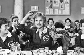 Αλίκη Βουγιουκλάκη - Το ξύλο βγήκε από τον Παράδεισο  