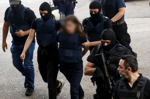 Μεταγωγή δραστών ληστείας στο ΑΧΕΠΑ